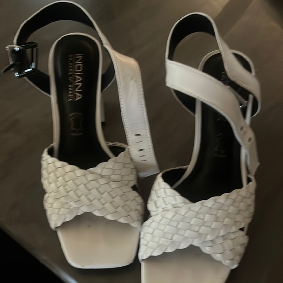 White Leather Heals Block Heal - Picture 3 of 4